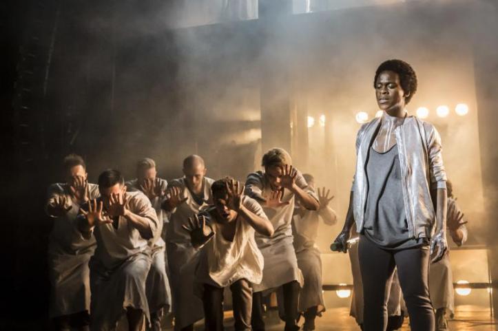 rsz_tyrone_huntley_as_judas_and_ensemble_photo_johan_persson