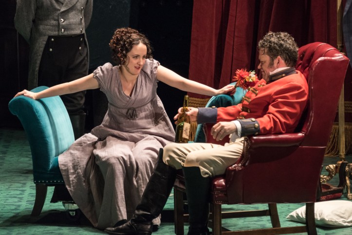 07. Pearl_Vanity Fair(c)Russ Rowland