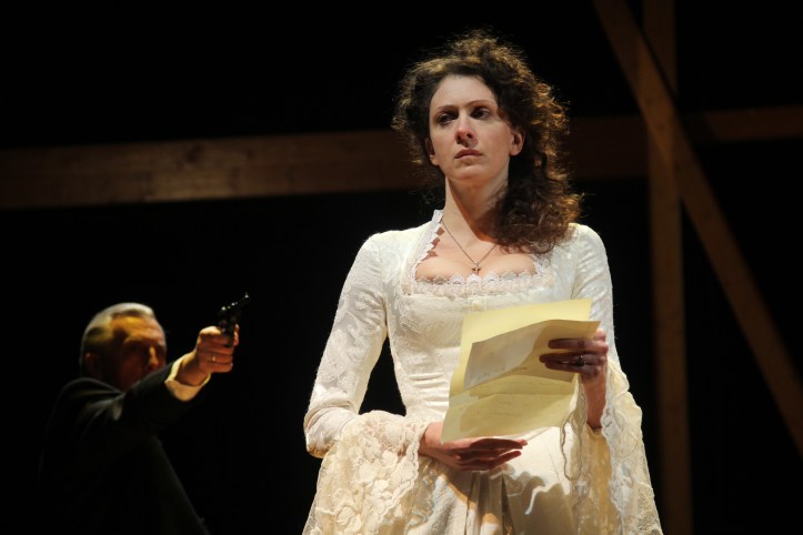 Maly-Drama-Love-Intrigue_Igor-Ivanov-and-Ksenia-Rappoport_PC-Victor-Vassiliev