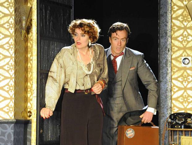 private-lives-gielgud-theat