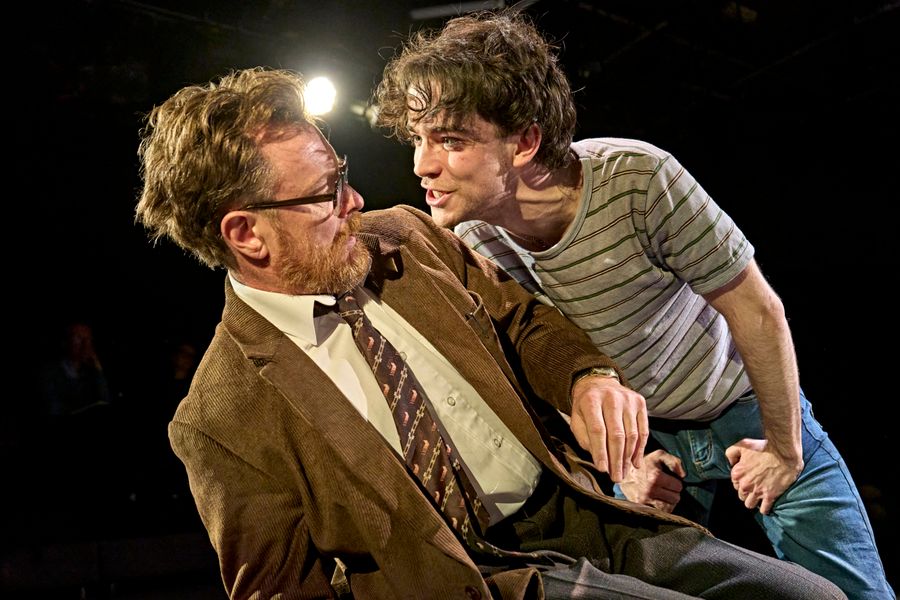Possessed by Passion as Menier Chocolate Factory’s “Equus” Stares Unflinchingly into the Dark – front mezz junkies, Theater News Possessed by Passion as Menier Chocolate Factory’s “Equus” Stares Unflinchingly into the Dark – front mezz junkies, Theater News